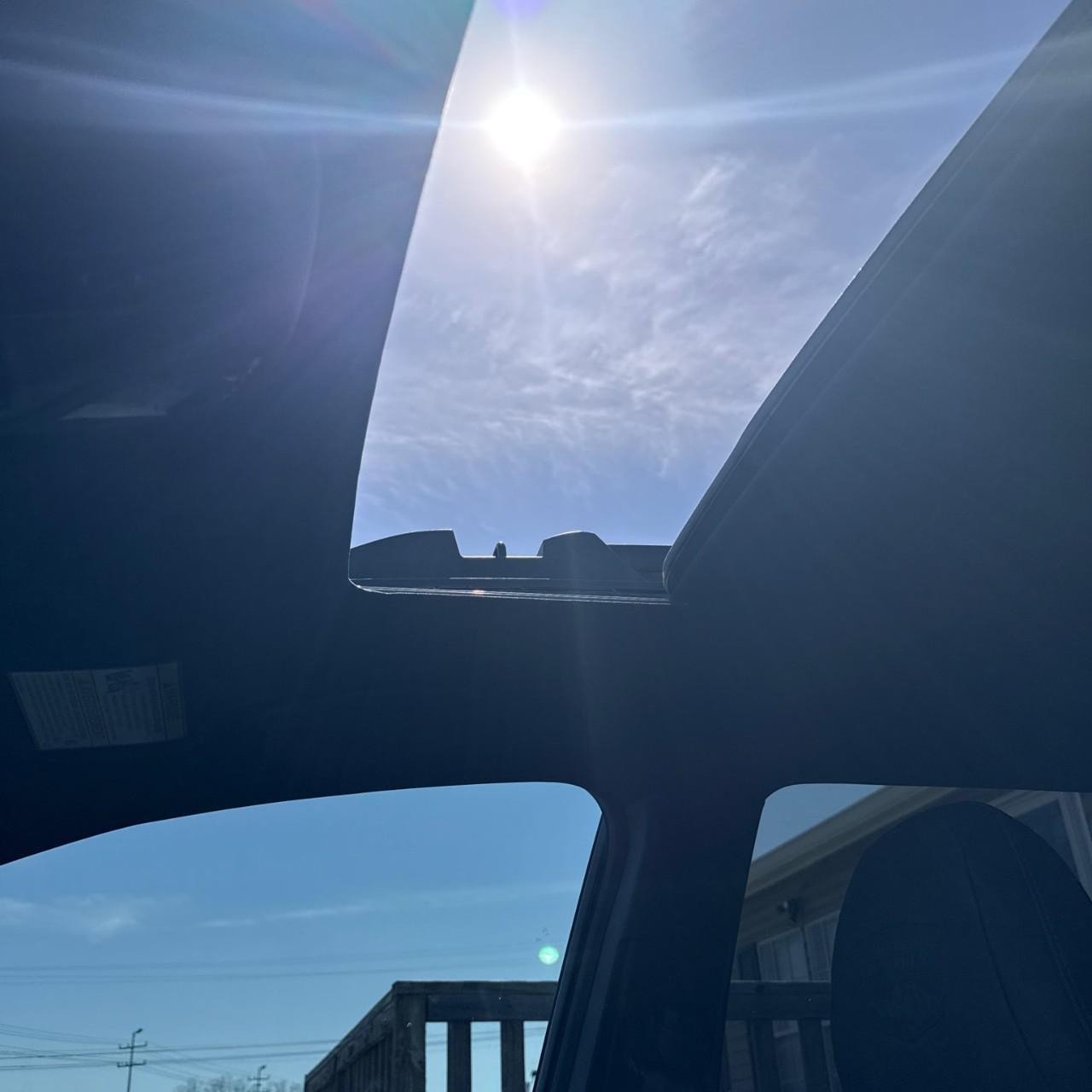 Subaru Outback Vehicle Full-screen Gallery Image 15