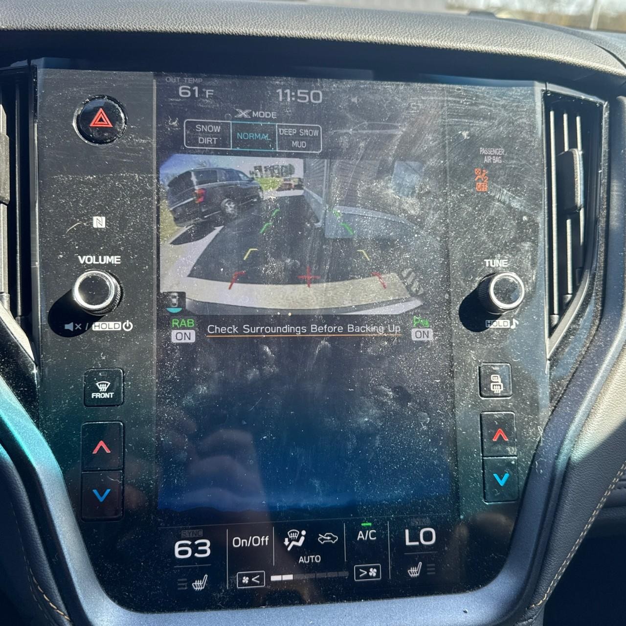 Subaru Outback Vehicle Full-screen Gallery Image 18