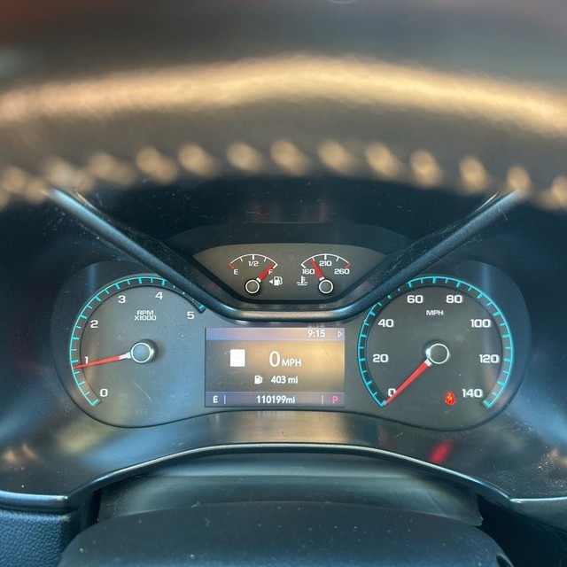 GMC Canyon Vehicle Full-screen Gallery Image 18