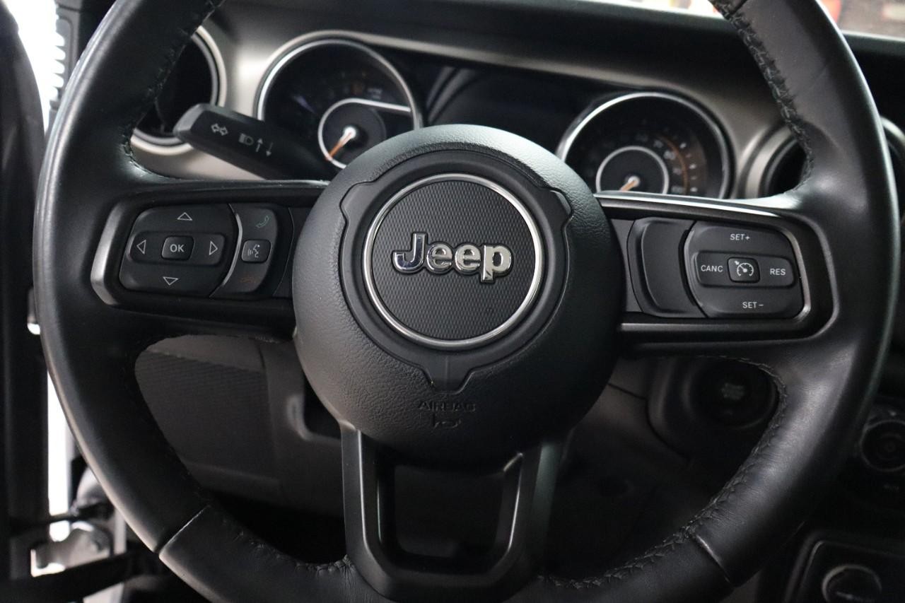 Jeep Wrangler Unlimited Vehicle Full-screen Gallery Image 13