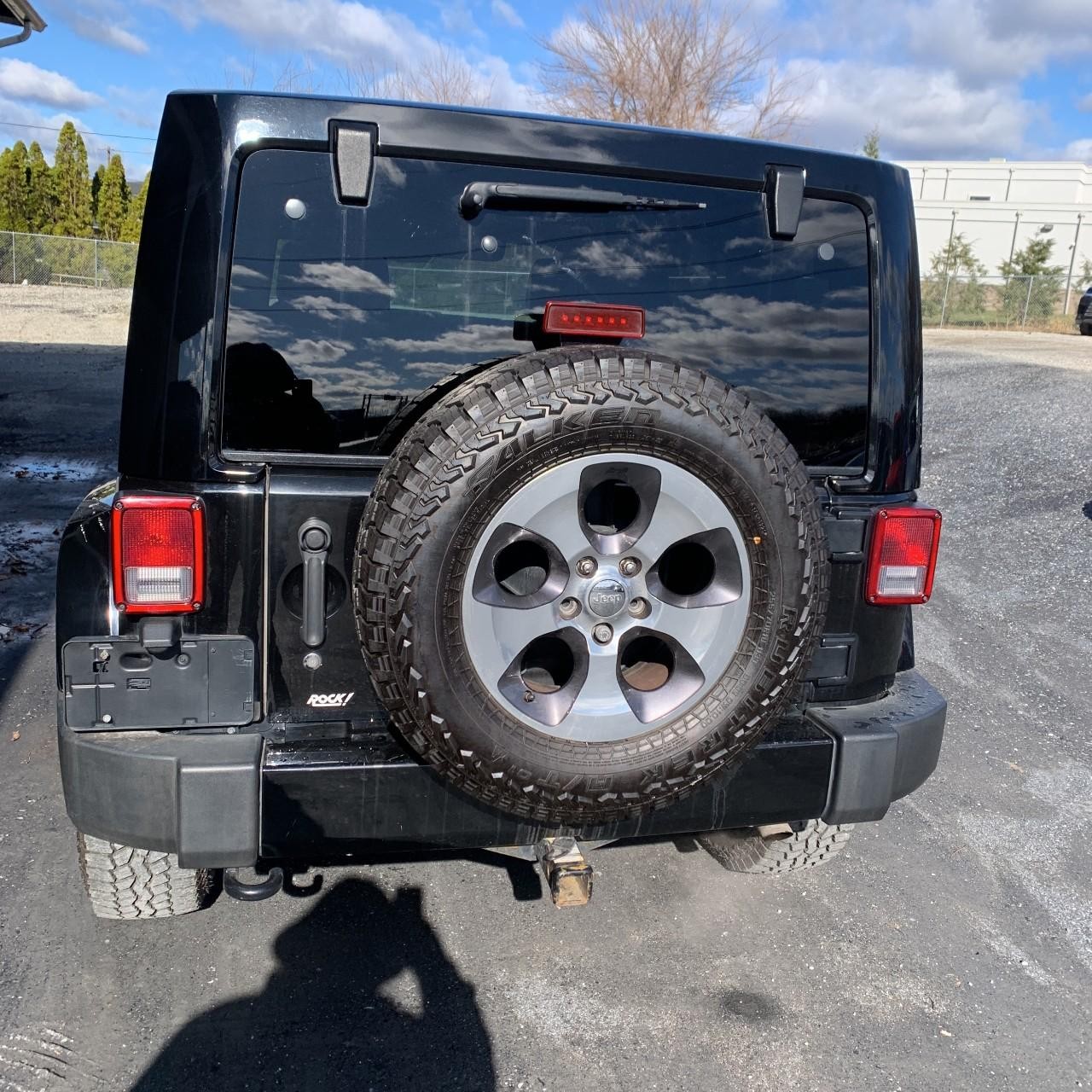 Jeep Wrangler Unlimited Vehicle Full-screen Gallery Image 4