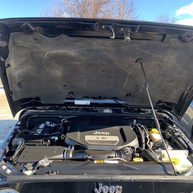 Jeep Wrangler Unlimited Vehicle Full-screen Gallery Image 19