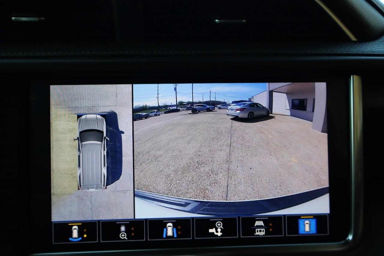 GMC Yukon Vehicle Full-screen Gallery Image 16