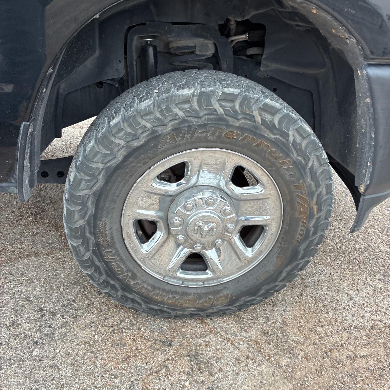 Ram 2500 Vehicle Full-screen Gallery Image 10