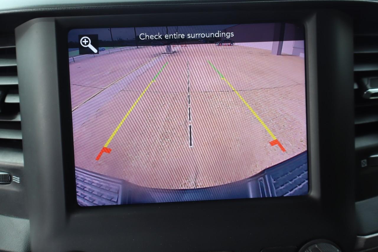 Ram 2500 Vehicle Full-screen Gallery Image 14