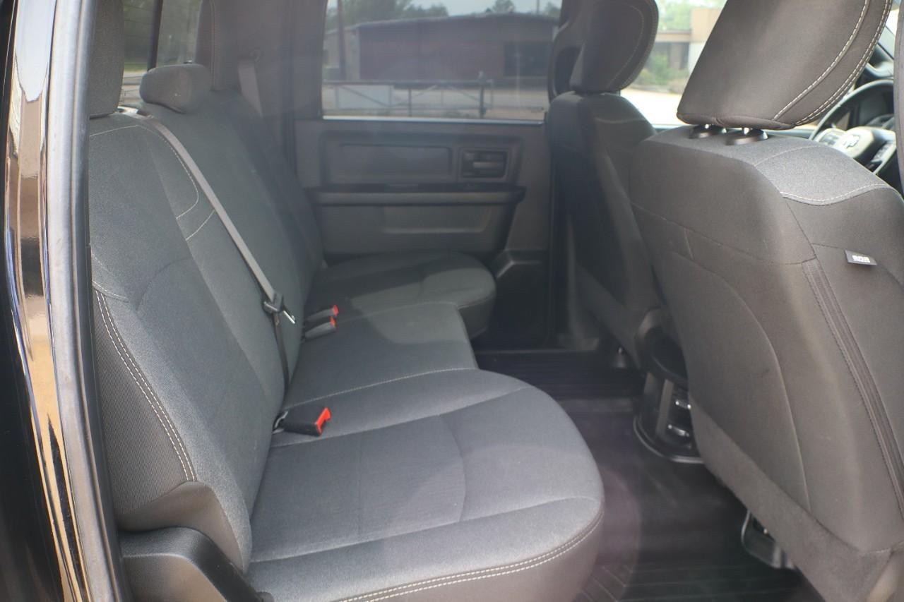 Ram 2500 Vehicle Full-screen Gallery Image 20