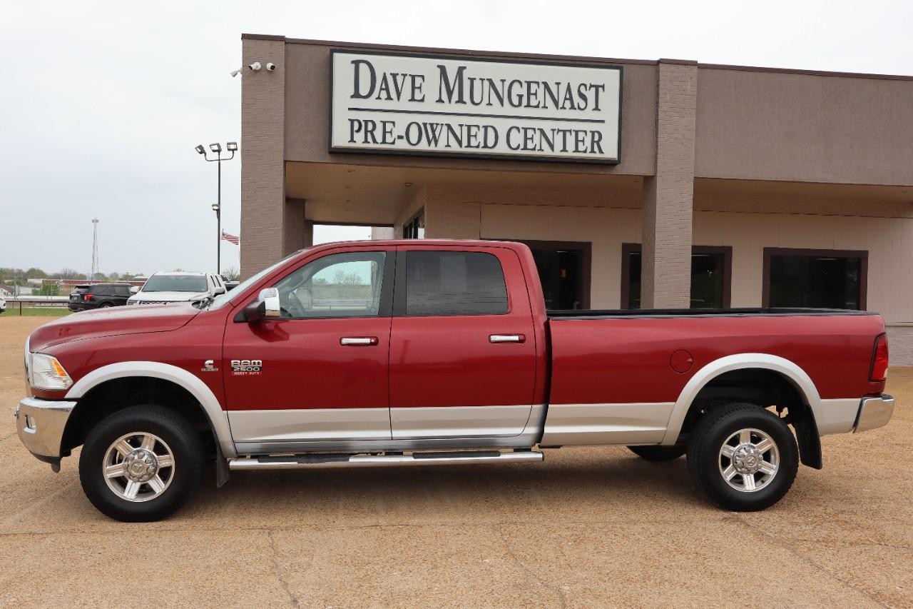 Ram 2500 Vehicle Full-screen Gallery Image 3
