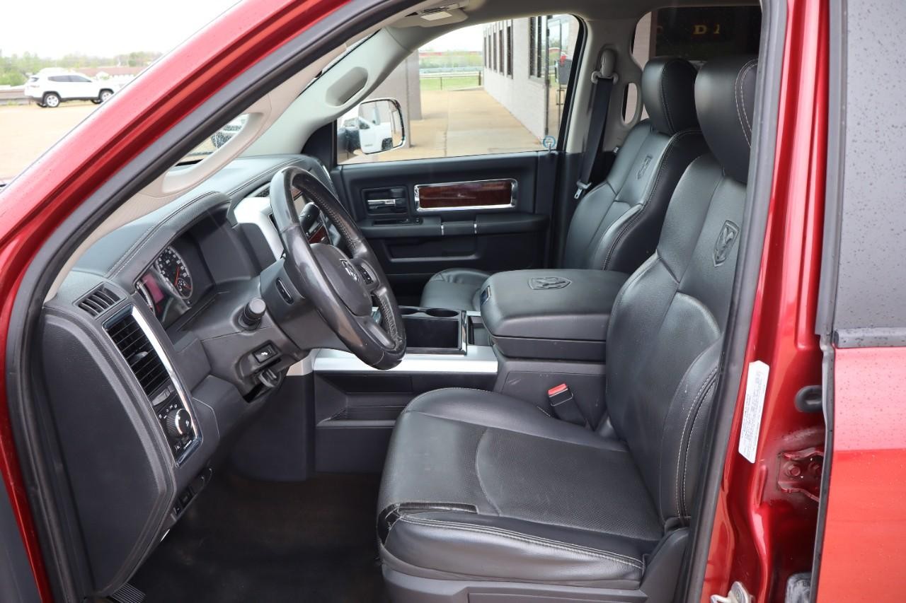 Ram 2500 Vehicle Full-screen Gallery Image 12