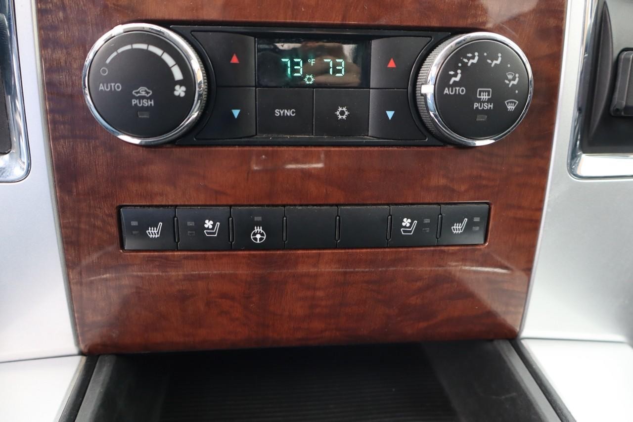 Ram 2500 Vehicle Full-screen Gallery Image 19