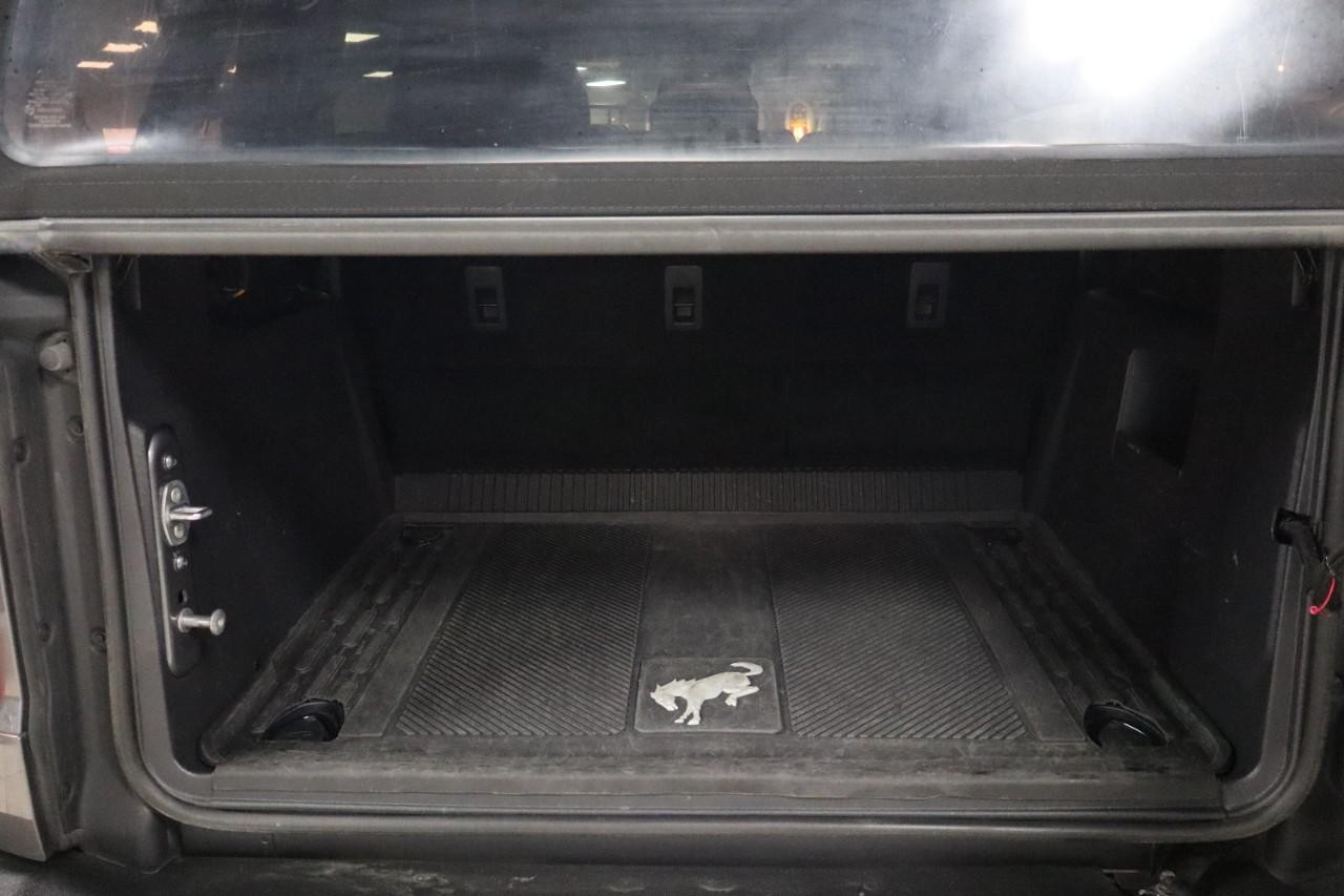 Ford Bronco Vehicle Full-screen Gallery Image 21