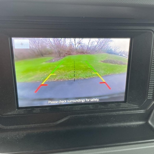 Ford Bronco Vehicle Full-screen Gallery Image 17