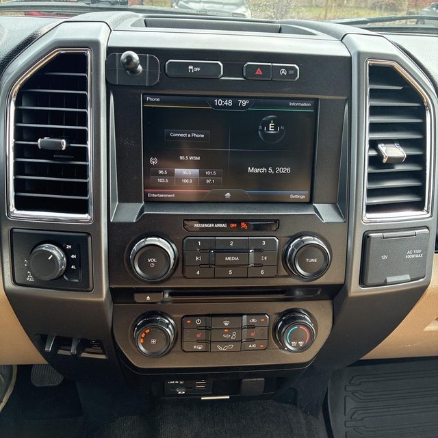 Ford F-150 Vehicle Full-screen Gallery Image 15