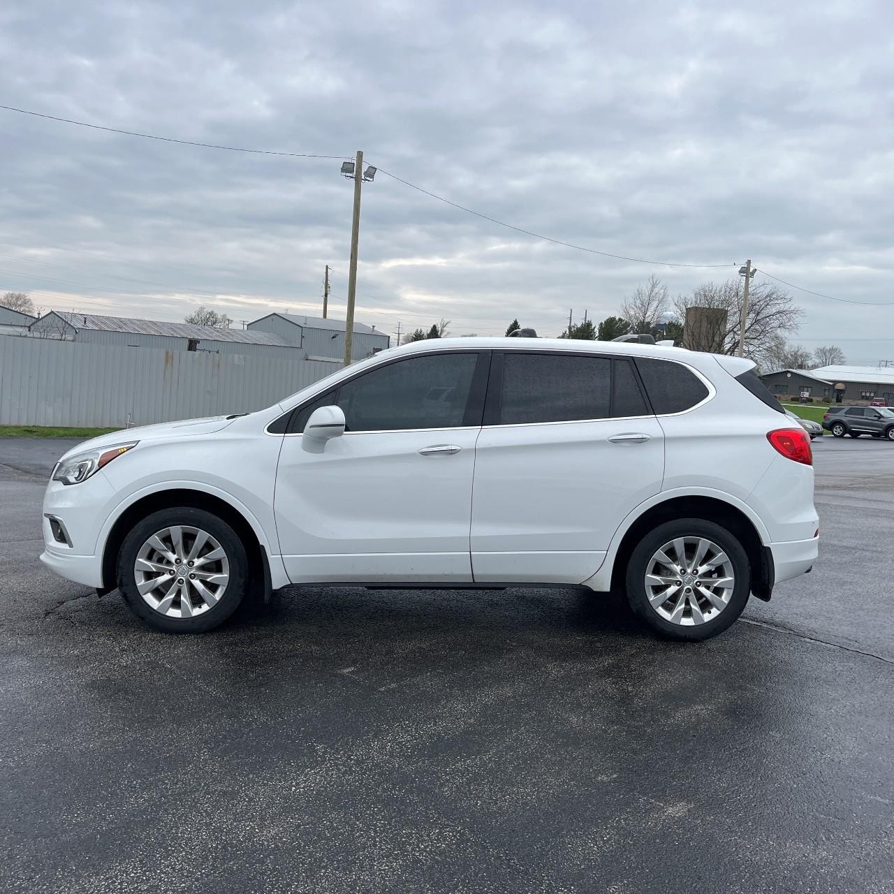 Buick Envision Vehicle Full-screen Gallery Image 3