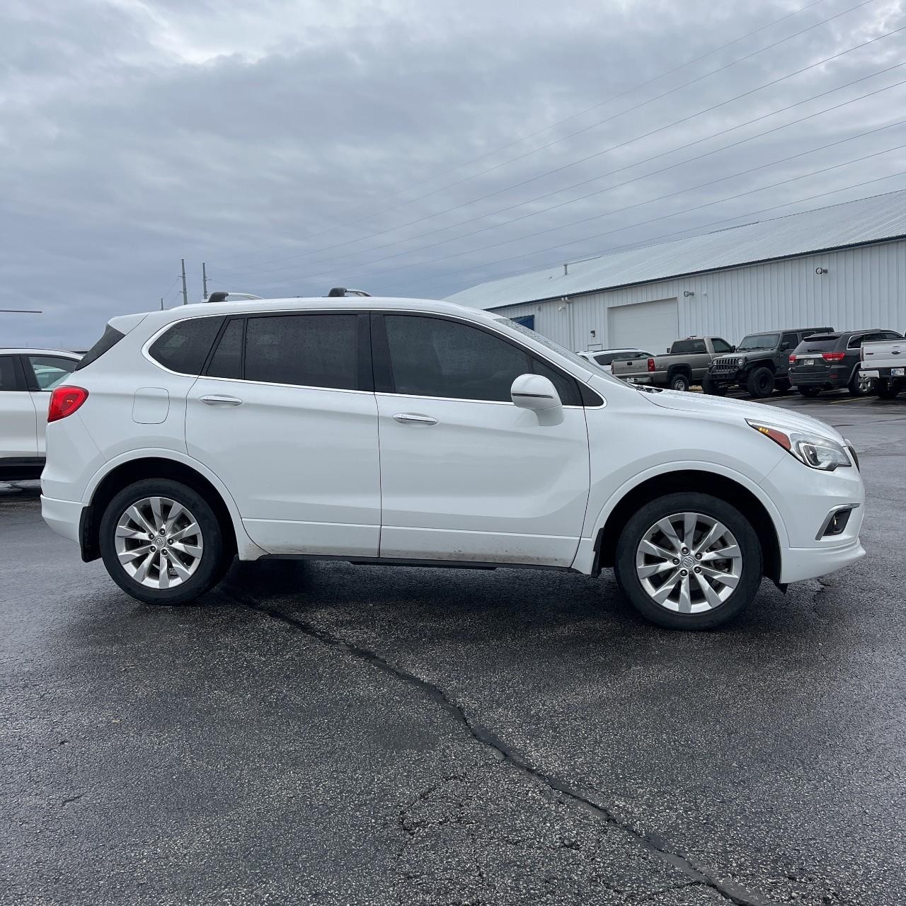 Buick Envision Vehicle Full-screen Gallery Image 7