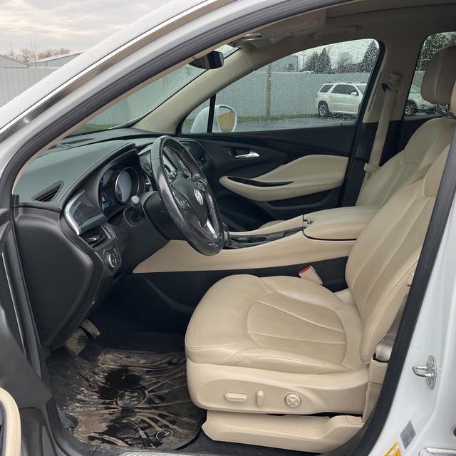 Buick Envision Vehicle Full-screen Gallery Image 10
