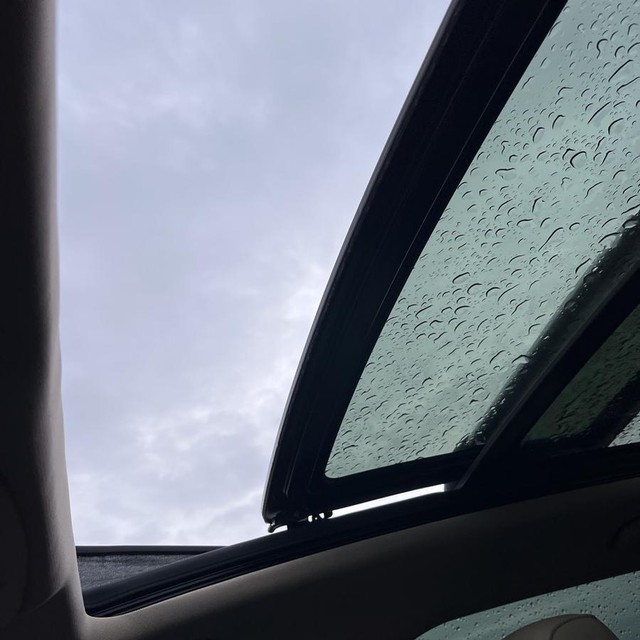 Buick Envision Vehicle Full-screen Gallery Image 14