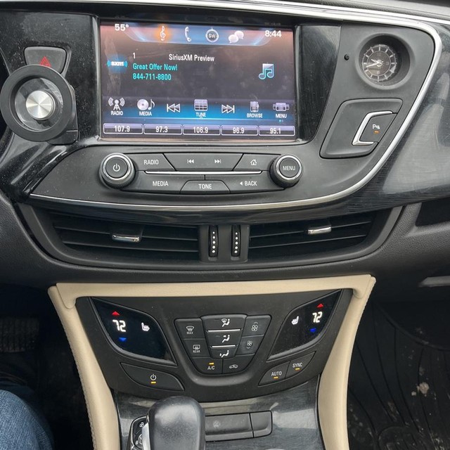 Buick Envision Vehicle Full-screen Gallery Image 16