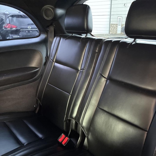 Dodge Durango Vehicle Full-screen Gallery Image 16