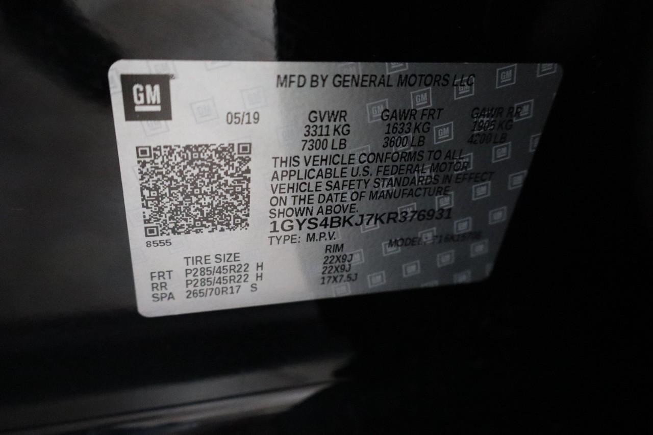 Cadillac Escalade Vehicle Full-screen Gallery Image 22