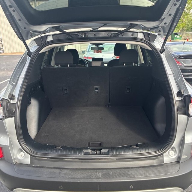 Ford Escape Vehicle Full-screen Gallery Image 14