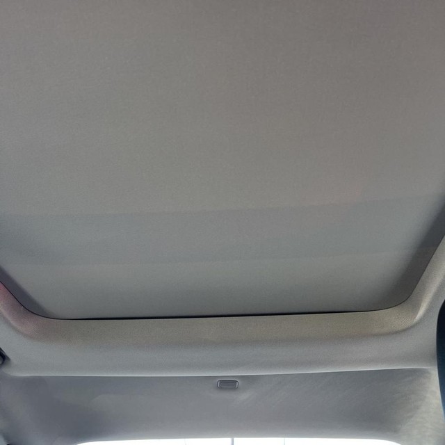 Cadillac CTS Sedan Vehicle Full-screen Gallery Image 18