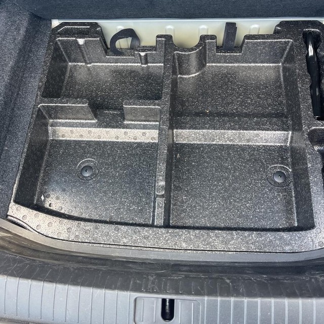 Cadillac CTS Sedan Vehicle Full-screen Gallery Image 20