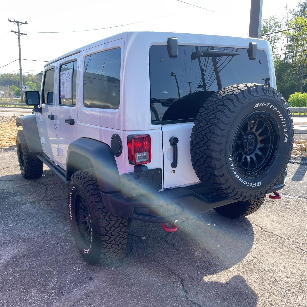 Jeep Wrangler Unlimited Vehicle Full-screen Gallery Image 3