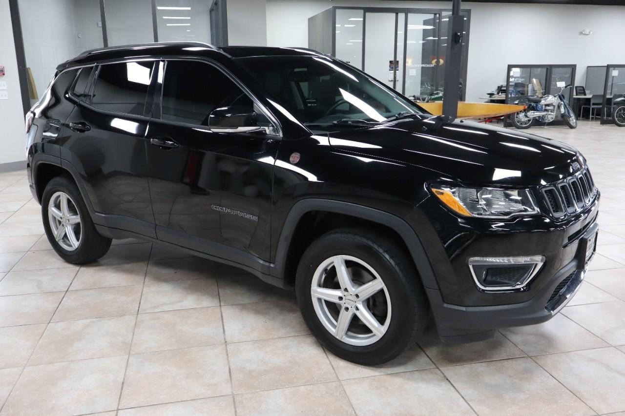 Jeep Compass Vehicle Full-screen Gallery Image 7