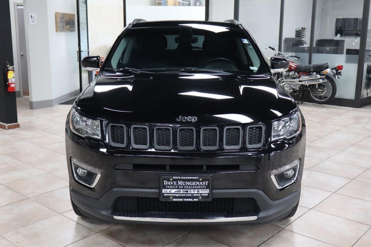 Jeep Compass Vehicle Full-screen Gallery Image 8