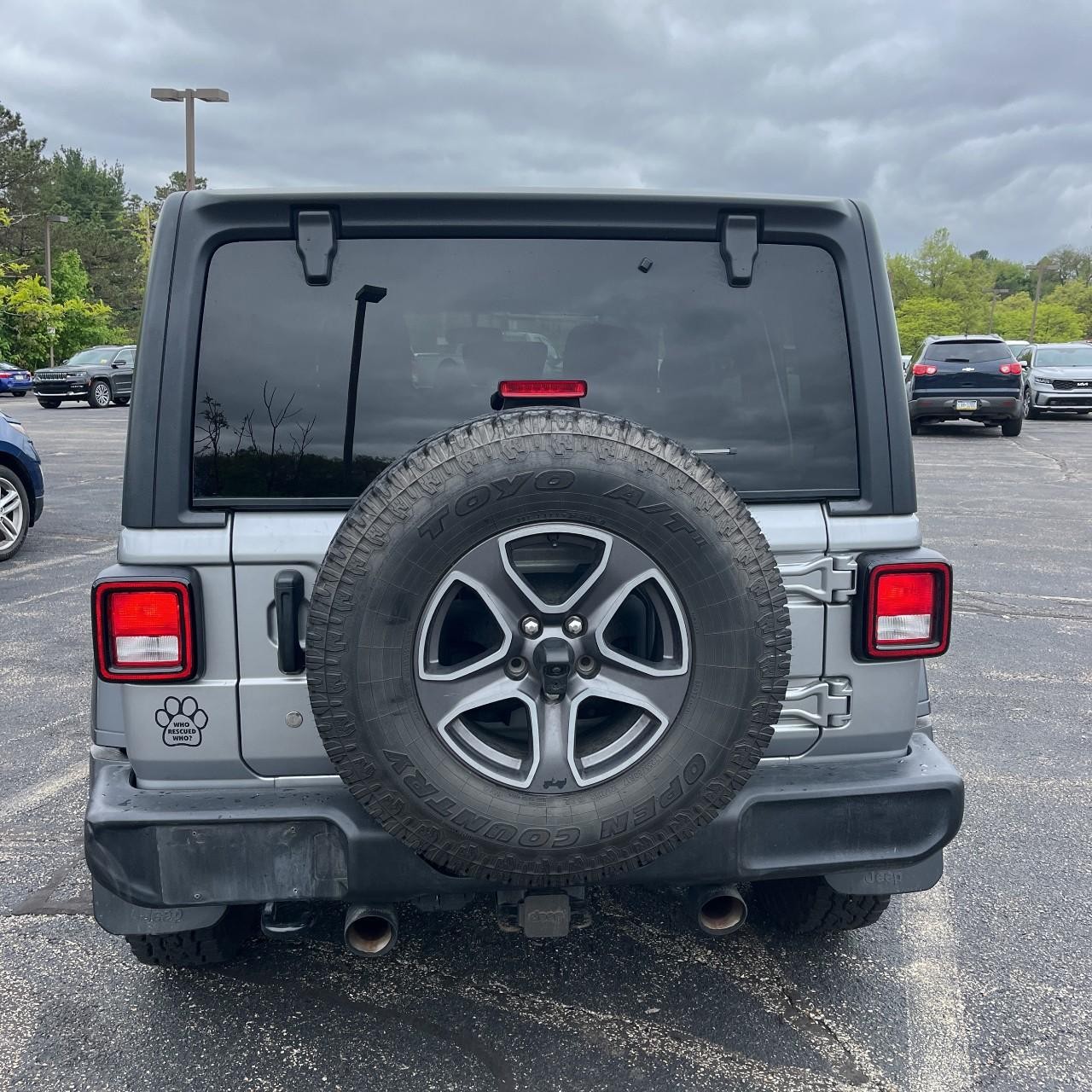 Jeep Wrangler Unlimited Vehicle Full-screen Gallery Image 5