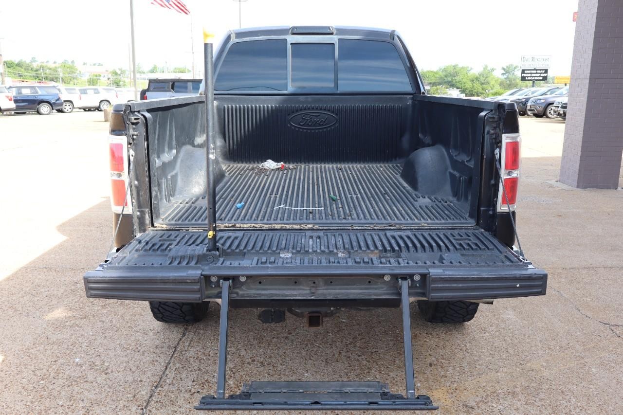 Ford F-150 Vehicle Full-screen Gallery Image 6