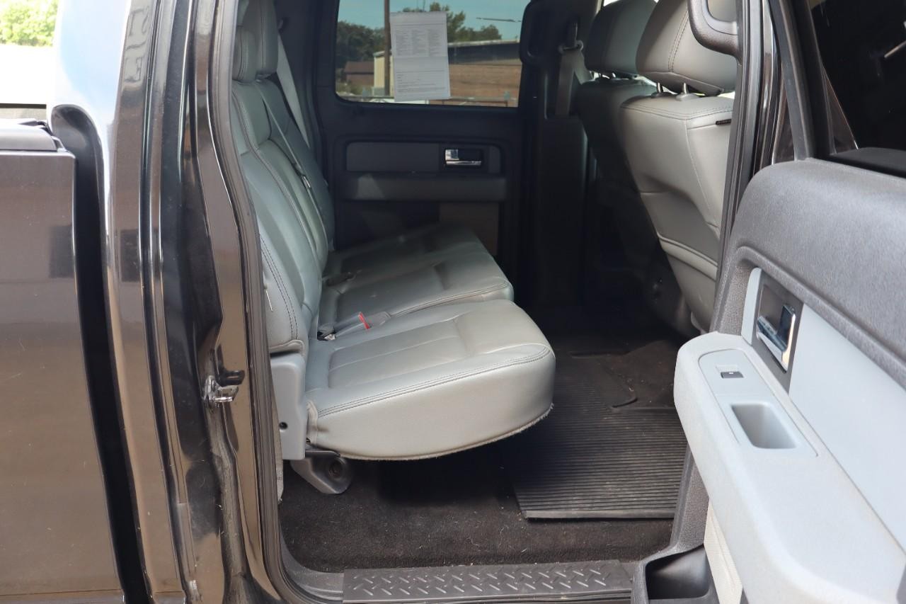 Ford F-150 Vehicle Full-screen Gallery Image 13