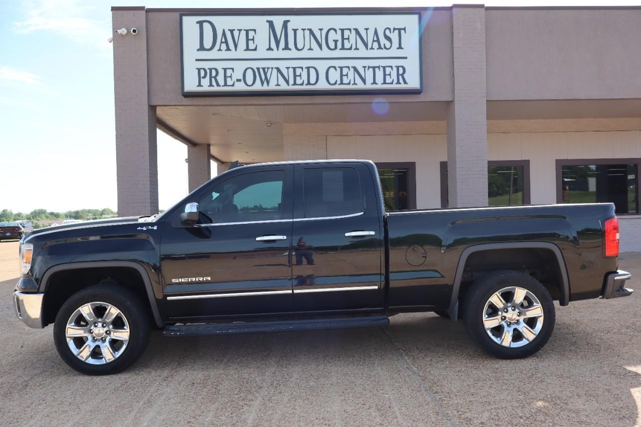 GMC Sierra 1500 Vehicle Full-screen Gallery Image 3
