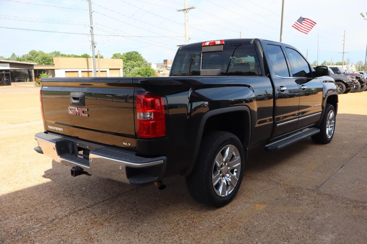 GMC Sierra 1500 Vehicle Full-screen Gallery Image 7