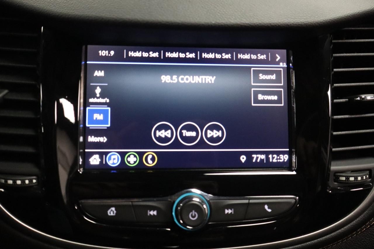 Chevrolet Trax Vehicle Full-screen Gallery Image 13