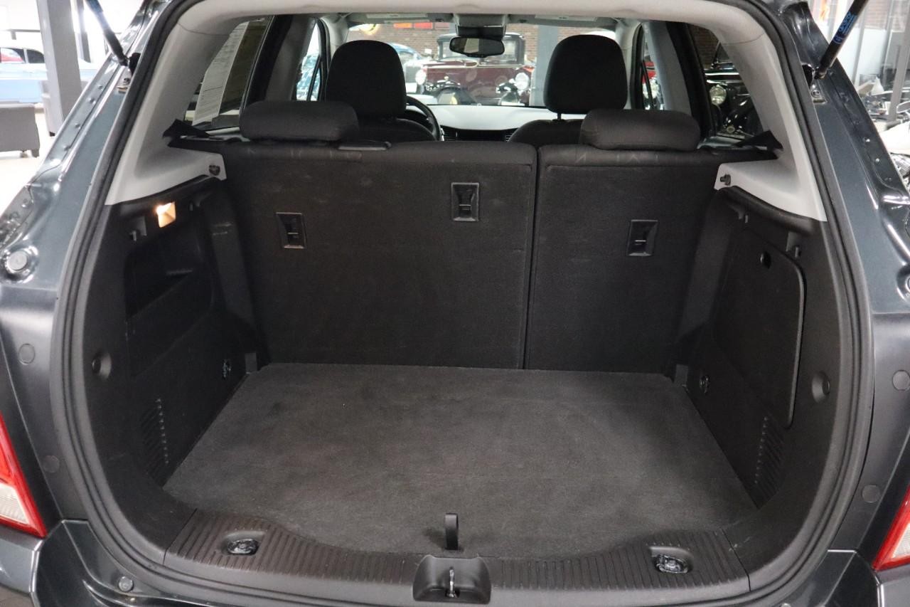 Chevrolet Trax Vehicle Full-screen Gallery Image 18