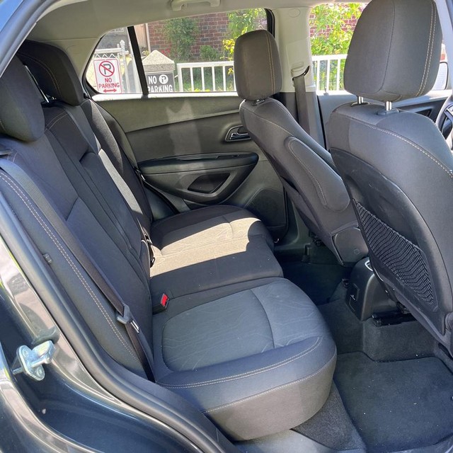 Chevrolet Trax Vehicle Full-screen Gallery Image 8
