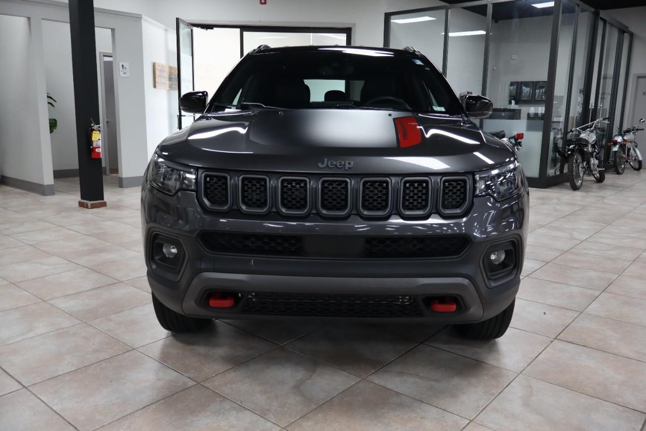 Jeep Compass Vehicle Full-screen Gallery Image 9