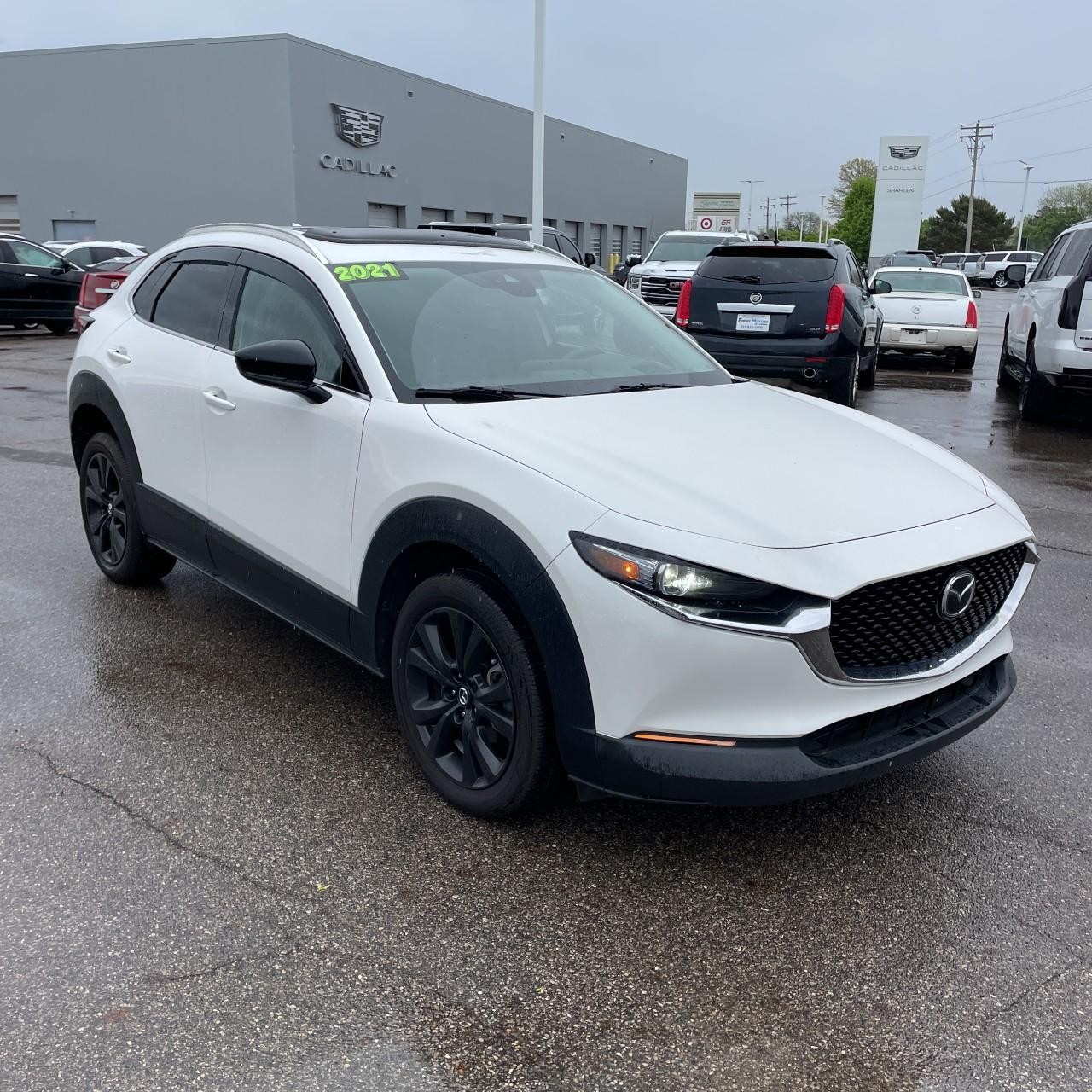 Mazda CX-30 Vehicle Full-screen Gallery Image 8
