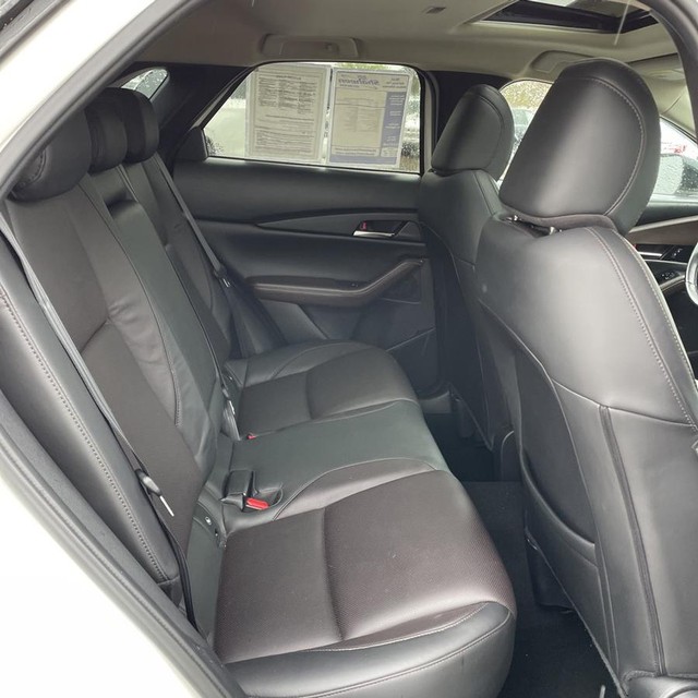 Mazda CX-30 Vehicle Full-screen Gallery Image 14