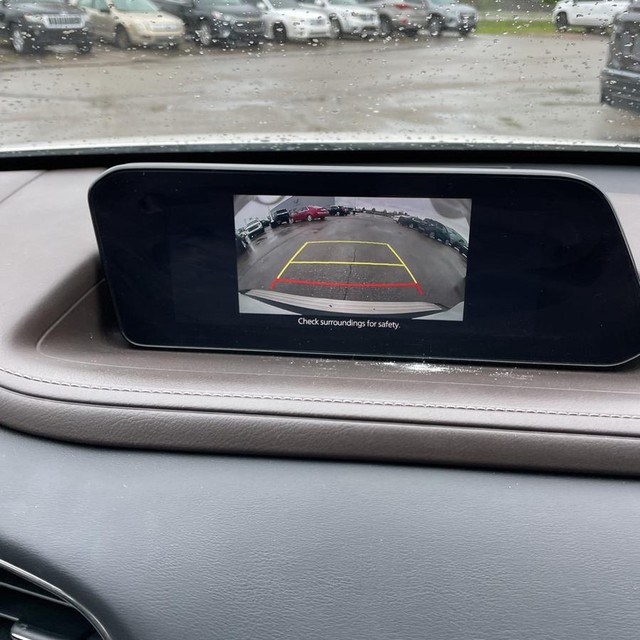 Mazda CX-30 Vehicle Full-screen Gallery Image 19