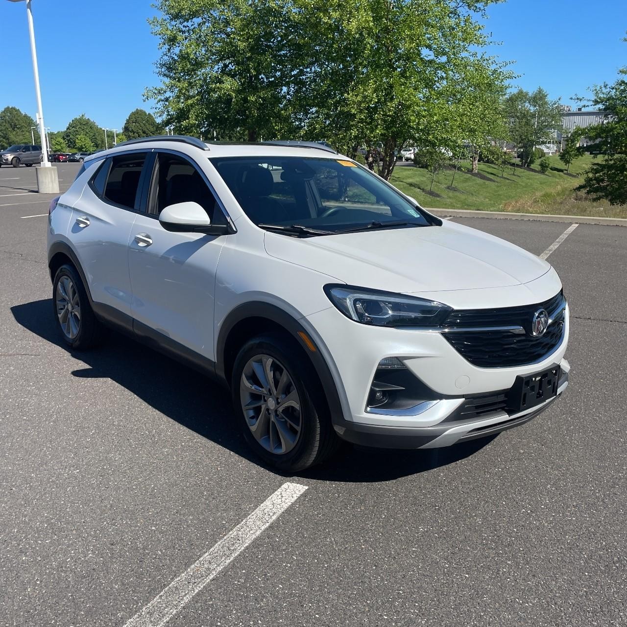 Buick Encore GX Vehicle Full-screen Gallery Image 7