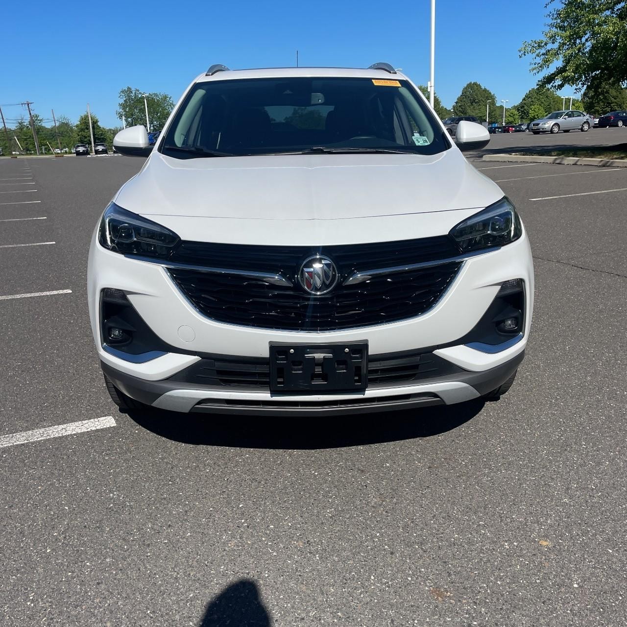 Buick Encore GX Vehicle Full-screen Gallery Image 8