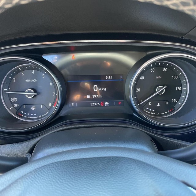 Buick Encore GX Vehicle Full-screen Gallery Image 18
