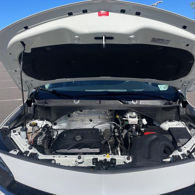 Buick Encore GX Vehicle Full-screen Gallery Image 22