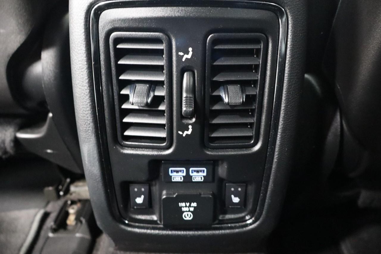 Jeep Grand Cherokee Vehicle Full-screen Gallery Image 30