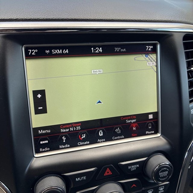 Jeep Grand Cherokee Vehicle Full-screen Gallery Image 17