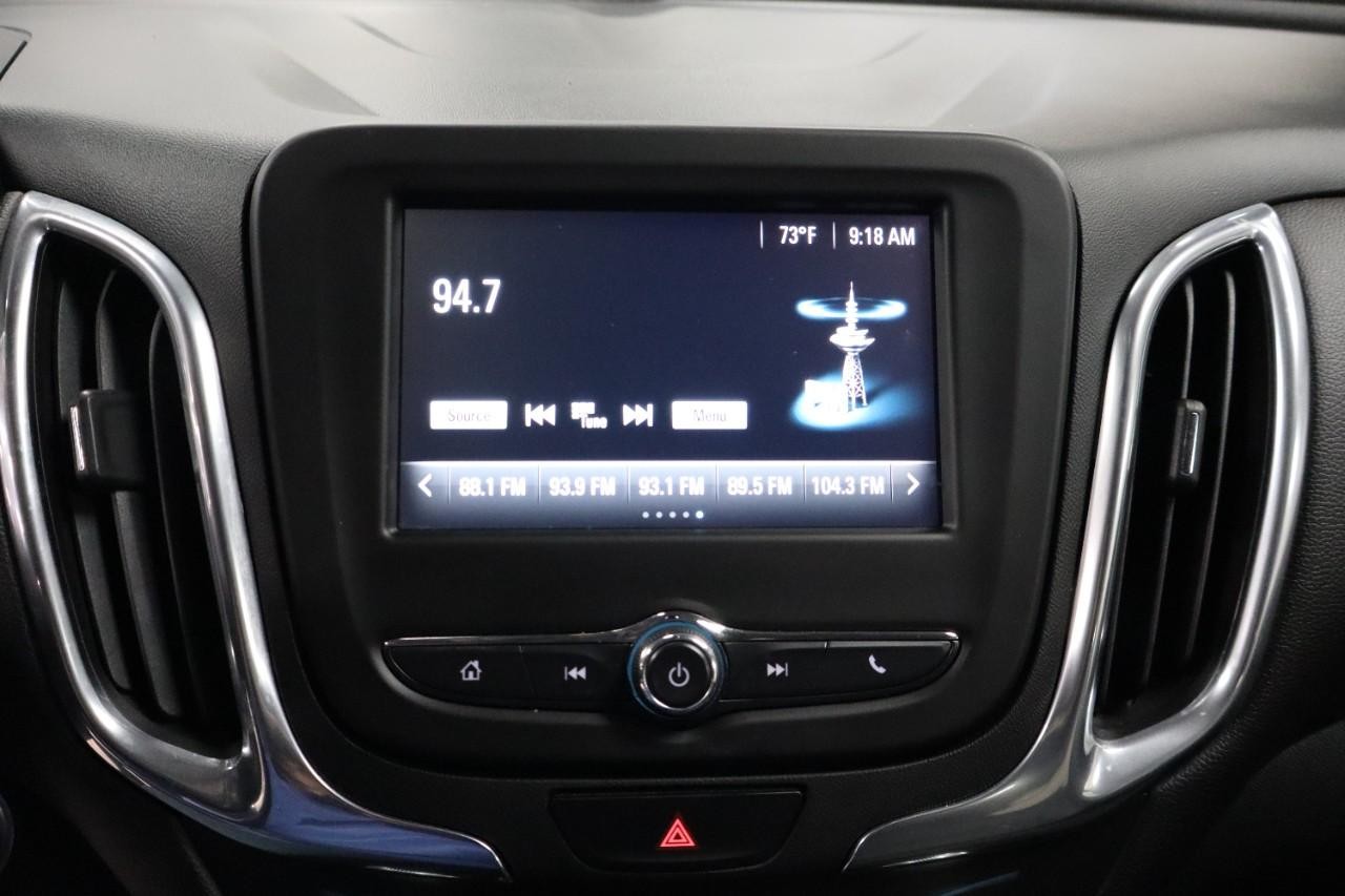 Chevrolet Equinox Vehicle Full-screen Gallery Image 15