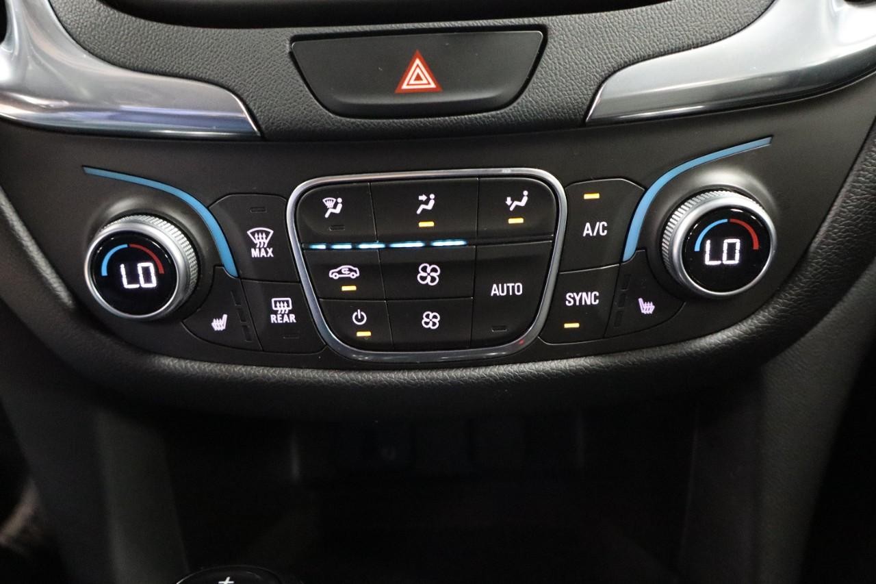 Chevrolet Equinox Vehicle Full-screen Gallery Image 16