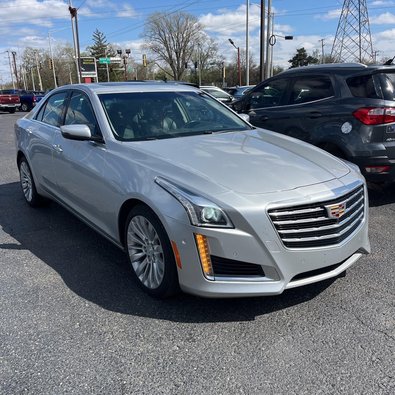 Cadillac CTS Sedan Vehicle Full-screen Gallery Image 7